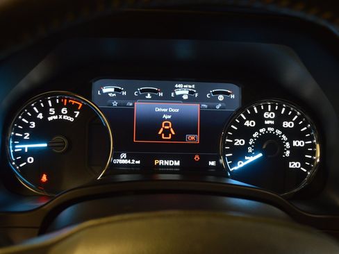 Used 2019 Ford F150 Lariat AWD/4WD image 17