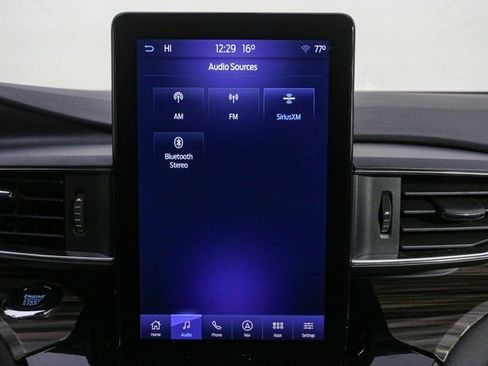 Used 2022 Ford Explorer Limited w/ Limited Technology Package image 23