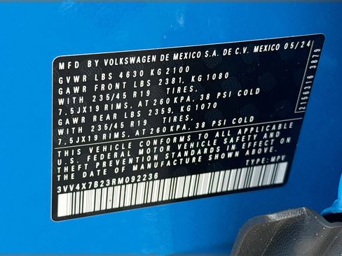 Used 2024 Volkswagen Taos SEL AWD/4WD image 43