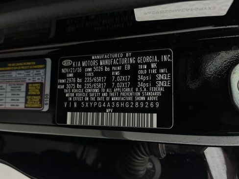 Used 2017 Kia Sorento LX image 28