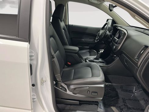 Used 2022 GMC Canyon AT4 image 23