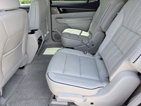 New 2027 Buick Enclave Avenir FWD image 26