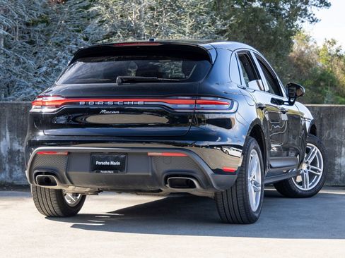 Certified 2025 Porsche Macan image 11