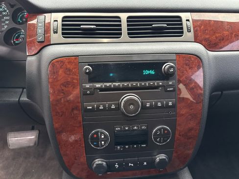 Used 2011 Chevrolet Avalanche LT w/ Luxury Package image 14