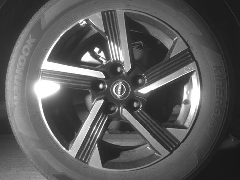 Used 2025 Nissan Sentra SV FWD image 15