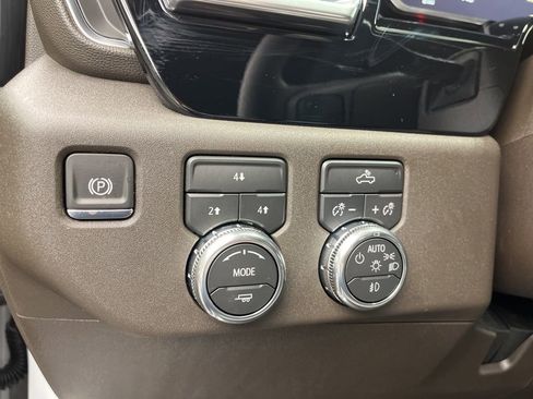 New 2026 GMC Sierra 2500 SLE image 12