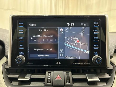 Used 2021 Toyota RAV4 Limited image 19