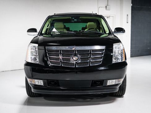 Used 2007 Cadillac Escalade AWD image 8
