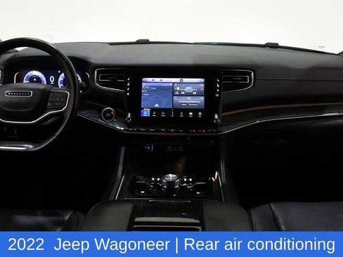 Used 2022 Jeep Wagoneer Series III w/ Premium Group I AWD/4WD image 8