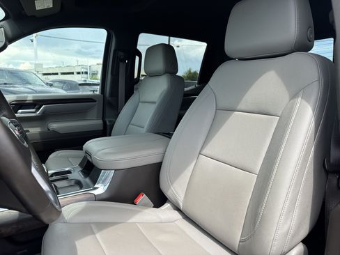 Used 2025 GMC Sierra 1500 SLT w/ SLT Premium Plus Package AWD/4WD image 6