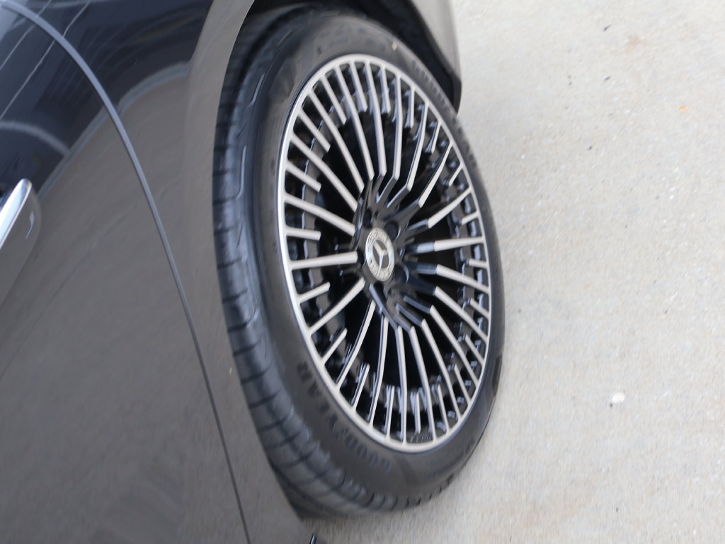 Certified 2024 Mercedes-Benz EQS 580 4MATIC Sedan image 39