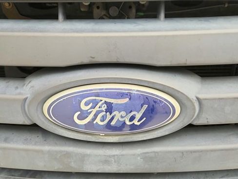 Used 2010 Ford F150 XL image 15
