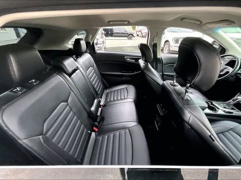 Used 2015 Ford Edge SEL w/ Equipment Group 201A FWD image 30