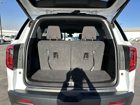 Used 2023 GMC Acadia SLE w/ Driver Convenience Package image 27