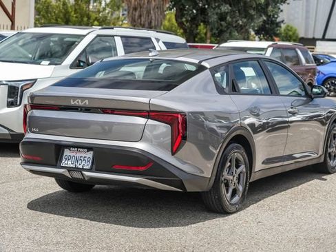 Certified 2025 Kia K4 FWD image 10