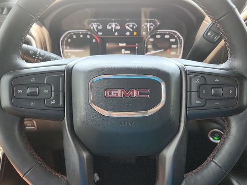 Used 2022 GMC Sierra 2500 AT4 AWD/4WD image 11