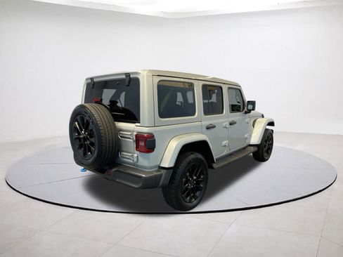 Used 2024 Jeep Wrangler Sahara w/ Technology Group image 5