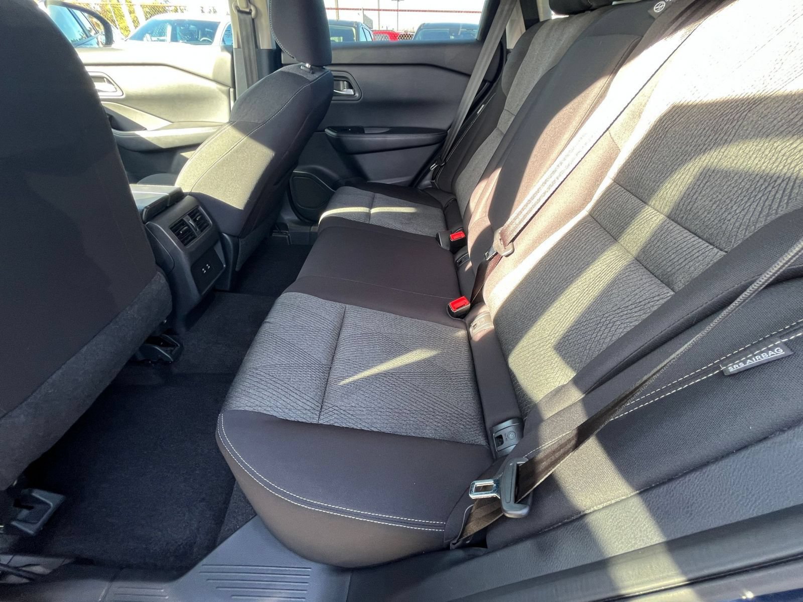 Used 2025 Nissan Rogue SV AWD/4WD image 27