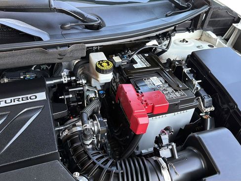 Used 2022 Nissan Rogue S AWD/4WD image 33