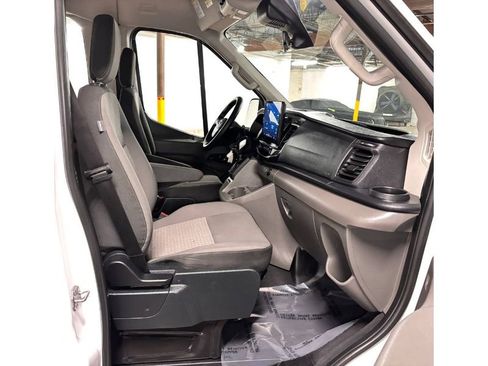 Used 2023 Ford Transit 350 XLT image 22