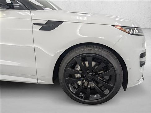 New 2026 Land Rover Range Rover Sport Dynamic SE AWD/4WD image 10