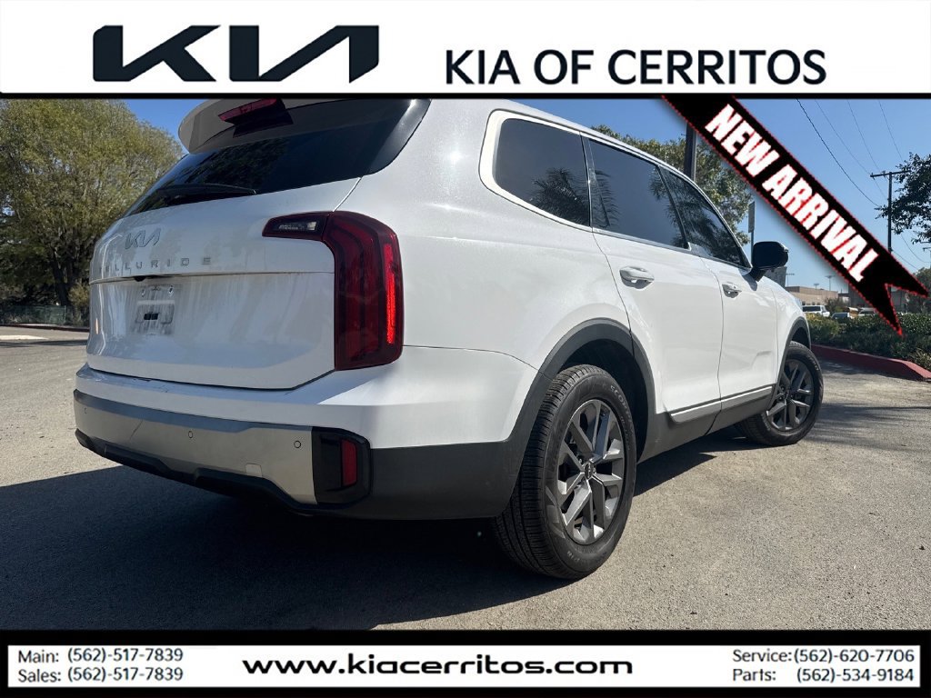 Certified 2023 Kia Telluride LX FWD image 5