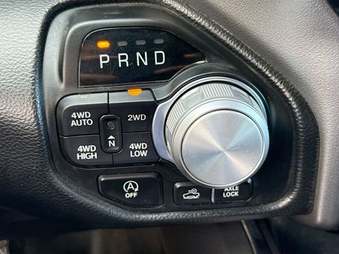Used 2024 RAM 1500 Laramie AWD/4WD image 17
