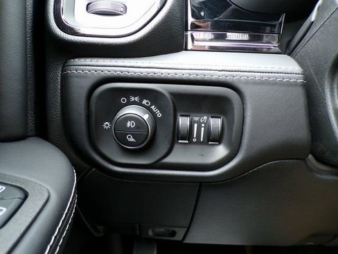 New 2026 RAM 2500 Limited image 23