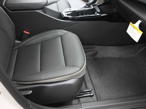 New 2026 Chevrolet Trax ACTIV w/ Driver Confidence Package image 18