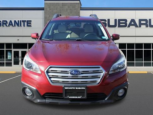Used 2017 Subaru Outback 2.5i Premium image 2