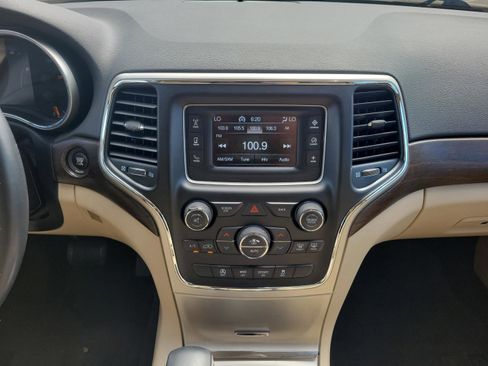 Used 2016 Jeep Grand Cherokee Laredo w/ Quick Order Package 23E image 13