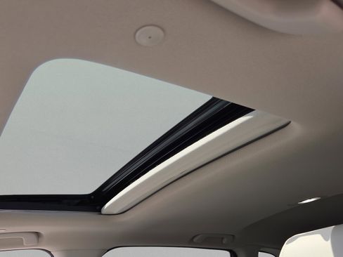 Used 2024 Honda CR-V EX-L image 10