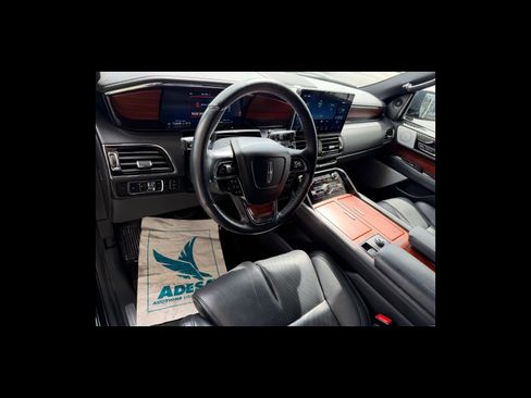 Used 2024 Lincoln Navigator Reserve AWD/4WD image 28