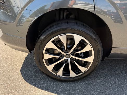 New 2026 Audi Q3 quattro 2.0T AWD/4WD image 10
