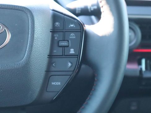 Certified 2025 Toyota Prius Plug-In Hybrid image 12