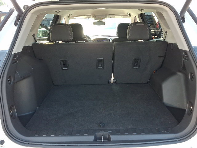 Used 2023 GMC Terrain SLE w/ Driver Convenience Package FWD image 29