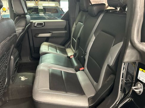 Used 2021 Ford Bronco Black Diamond w/ Sasquatch Package AWD/4WD image 5