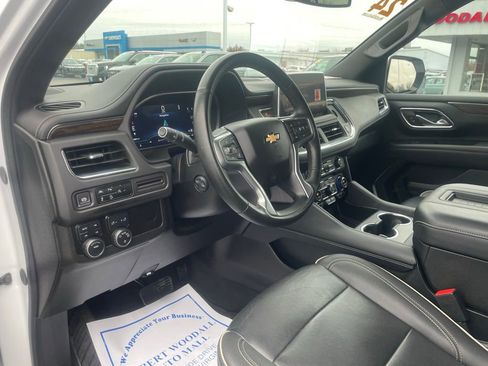 Used 2024 Chevrolet Suburban Premier image 12