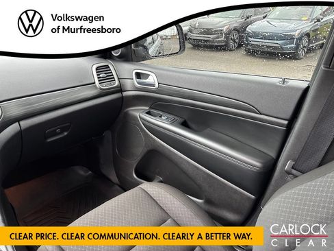 Used 2020 Jeep Grand Cherokee Laredo AWD/4WD image 27