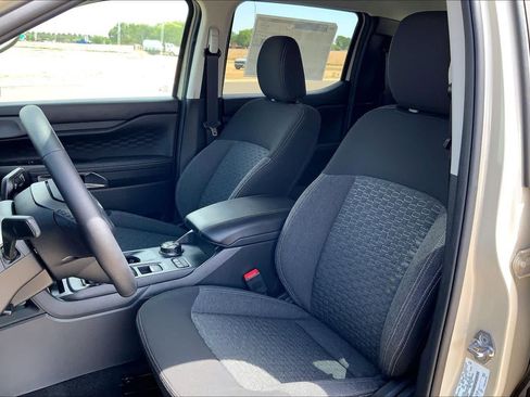 New 2025 Ford Ranger XLT w/ FX4 Off-Road Package AWD/4WD image 9