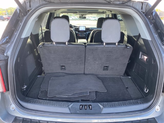 Used 2023 Ford Explorer Limited AWD/4WD image 23