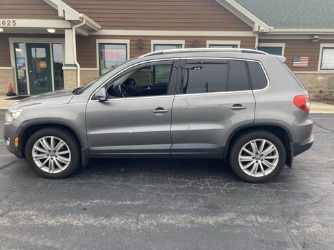 Used 2010 Volkswagen Tiguan SEL image 6