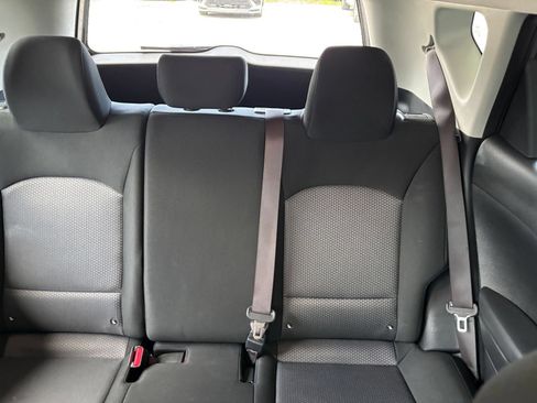 Used 2025 Kia Soul LX w/ LX Technology Package FWD image 37