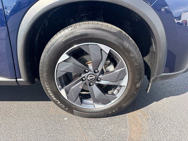 Used 2025 Nissan Rogue SV FWD image 26