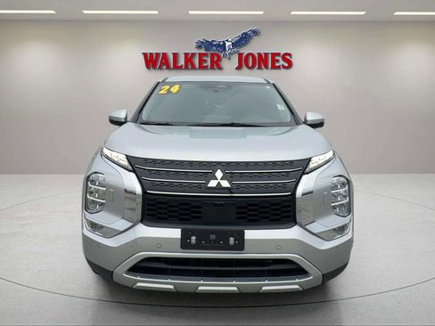 Used 2024 Mitsubishi Outlander SE image 19