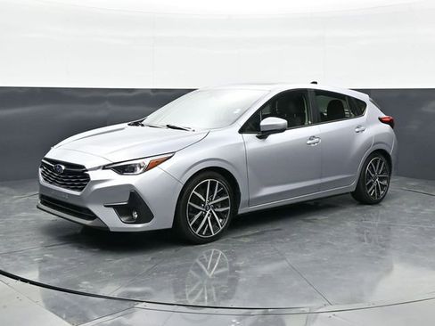 Used 2024 Subaru Impreza 2.0i Sport image 3