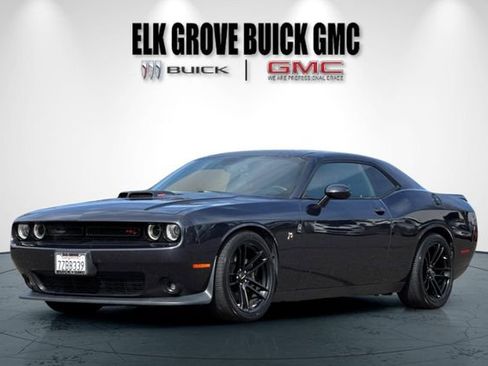 Used 2017 Dodge Challenger R/T Scat Pack image 8