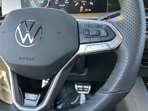New 2026 Volkswagen Tiguan SEL R-Line AWD/4WD image 21