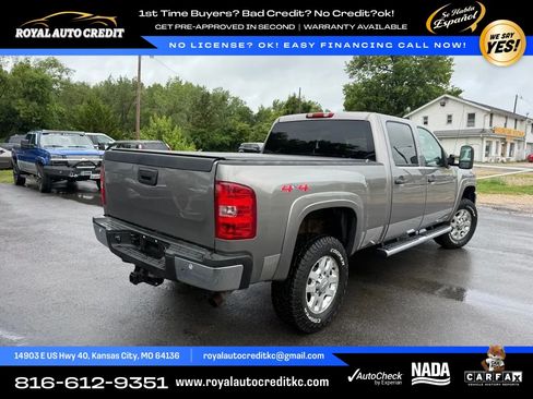 Used 2013 Chevrolet Silverado 2500 LT w/ Interior Plus Package AWD/4WD image 4