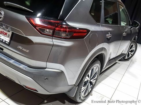 Used 2023 Nissan Rogue SV w/ SV Premium Package image 10